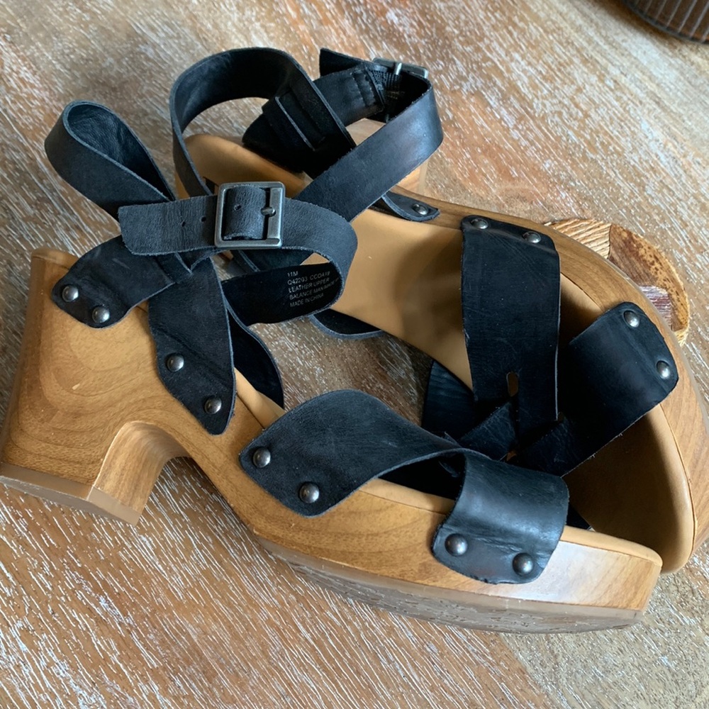 KORKS  Women’s Sandals With Heel‎ Size 11